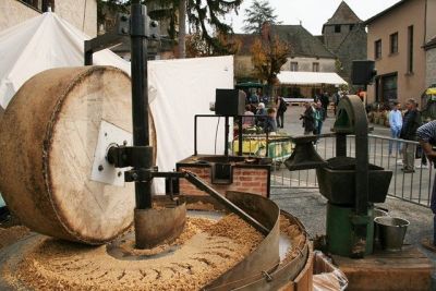 Fête de la noix à Thégra