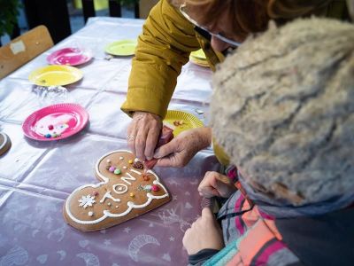 Atelier de décoration de pain d'épices à Munster