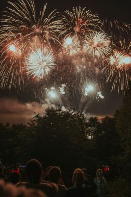 Feu d'artifice du marché des Lutins à Cornac