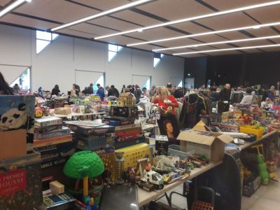 Bourse aux loisirs, jouets et vide dressing à Decize